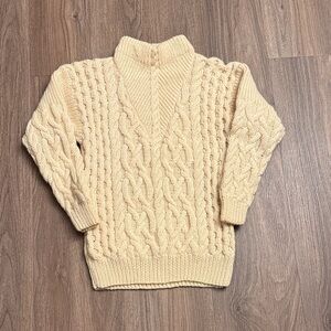 Vntg Ann Taylor Cream Cable Knit fisherman Sweater size small 100% wool highneck